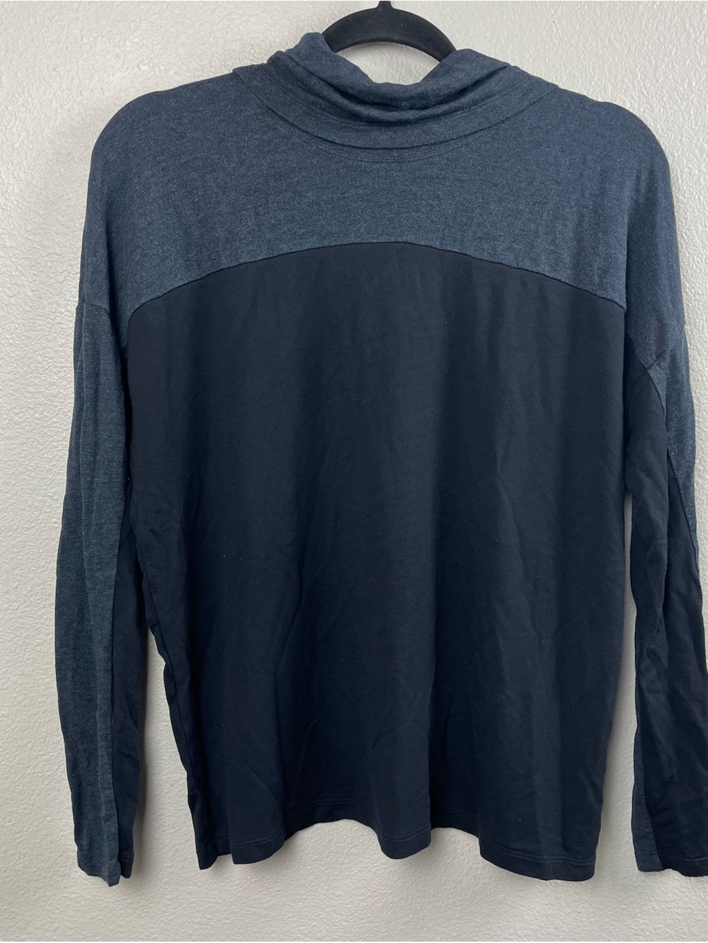 Cabi Men’s Two-Tone Navy and Charcoal Cowlneck Sweater